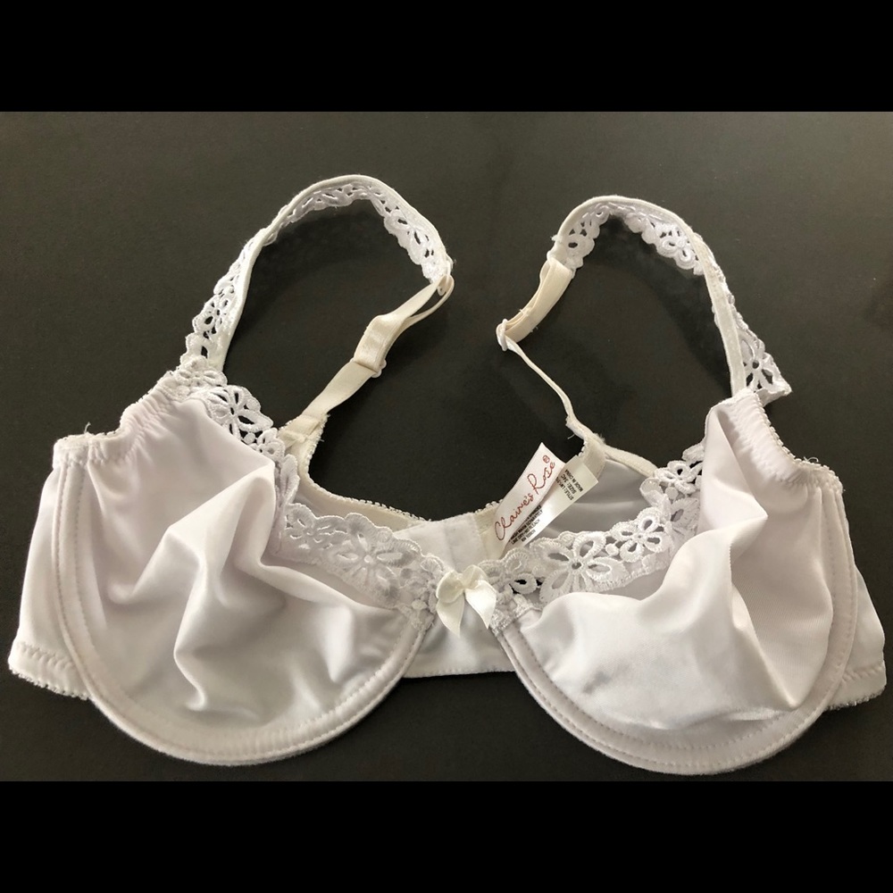 Claire’s Rose White Bra